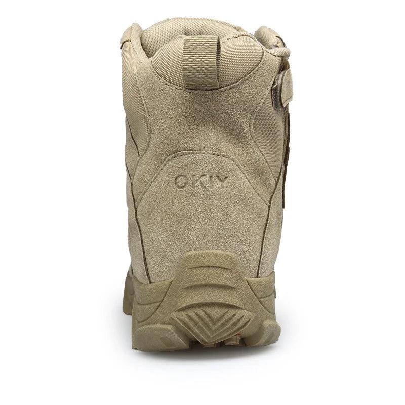 Bota Impermeável AquaForce - Design Tático e Resistente